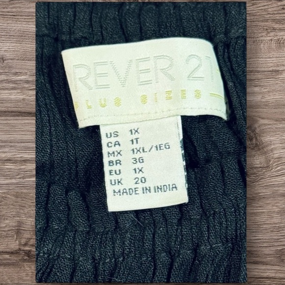 Forever 21 Women’s 1X Whimsy Flowy Black & Pink Bell Sleeve Mini Dress - Picture 5 of 5